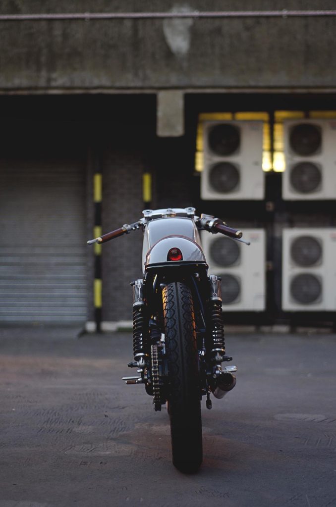 Yamaha SR500 par Auto Fabrica