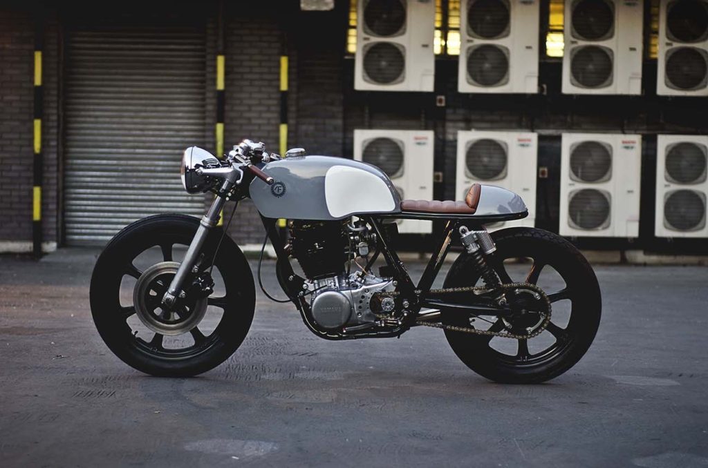 Yamaha SR500 par Auto Fabrica