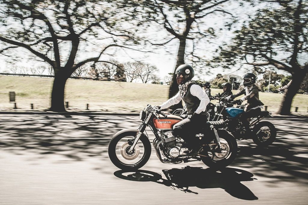 La Distinguished Gentleman's Ride au départ de Saint-Raphaël