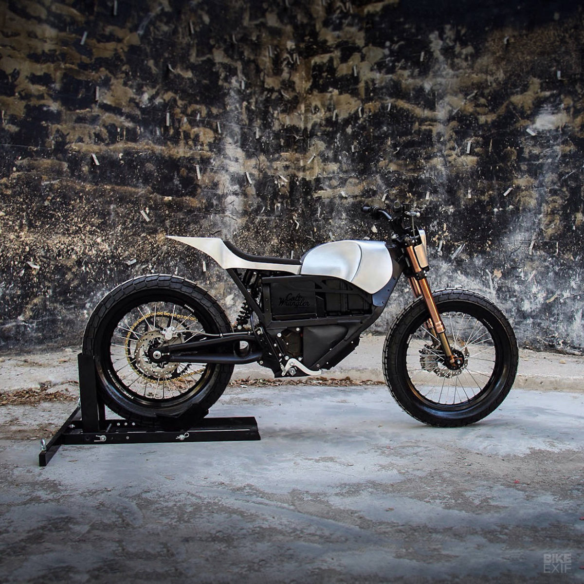 Colt Wrangler Motorcycles customise une moto électrique Zero Motorcycles