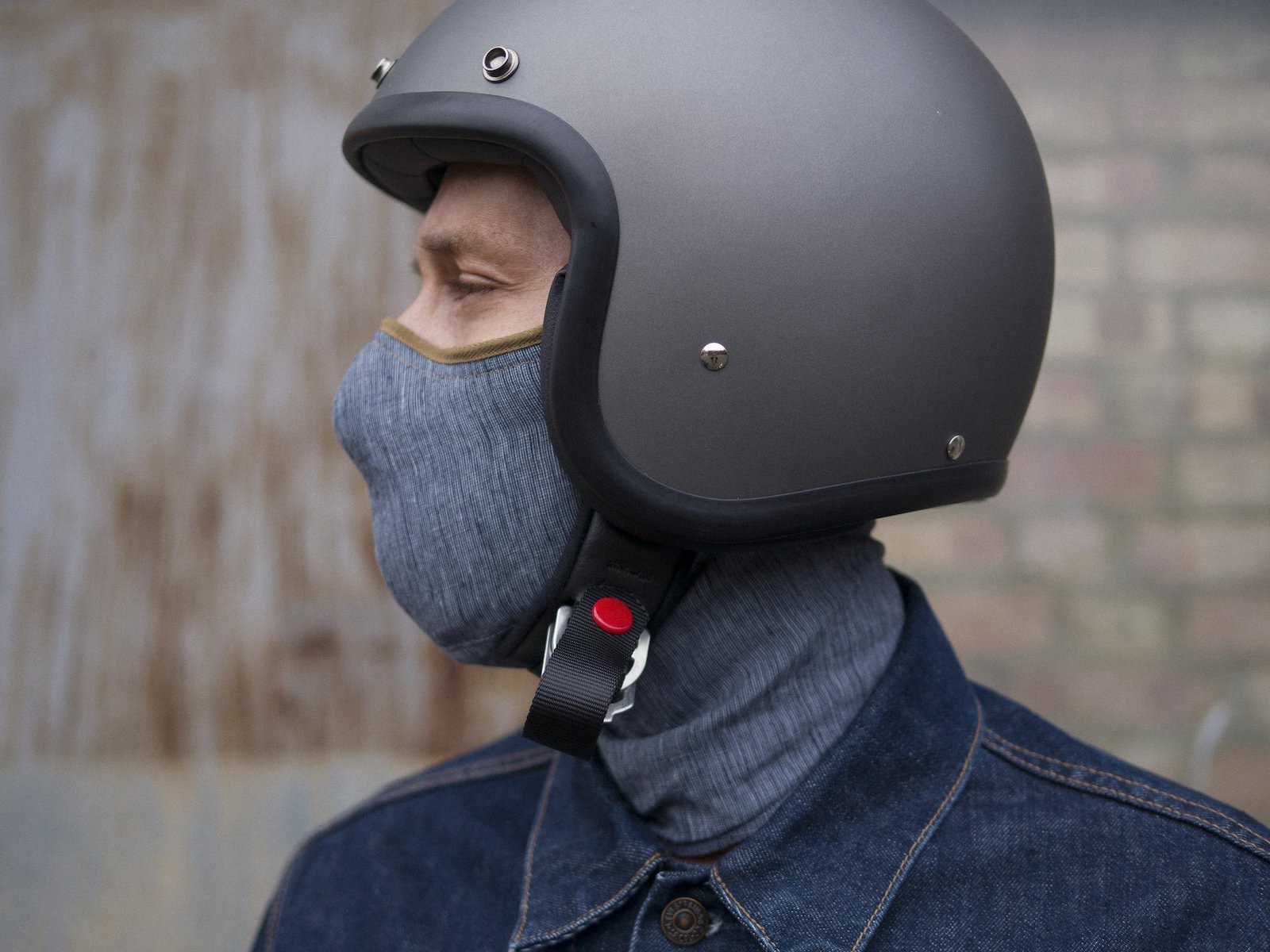 Les masques pour moto Rare Bird London vous protègent contre la pollution avec élégance