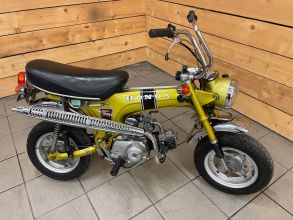 Honda Dax ST70