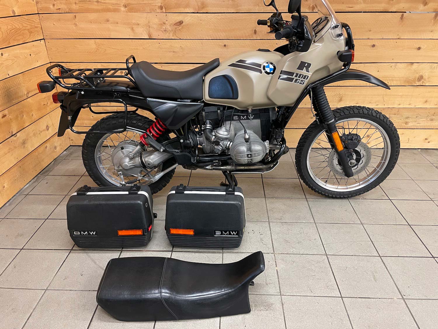 BMW_R100GS_Libian_Sand_cezanne_classicmotorcycles_5-130.jpg