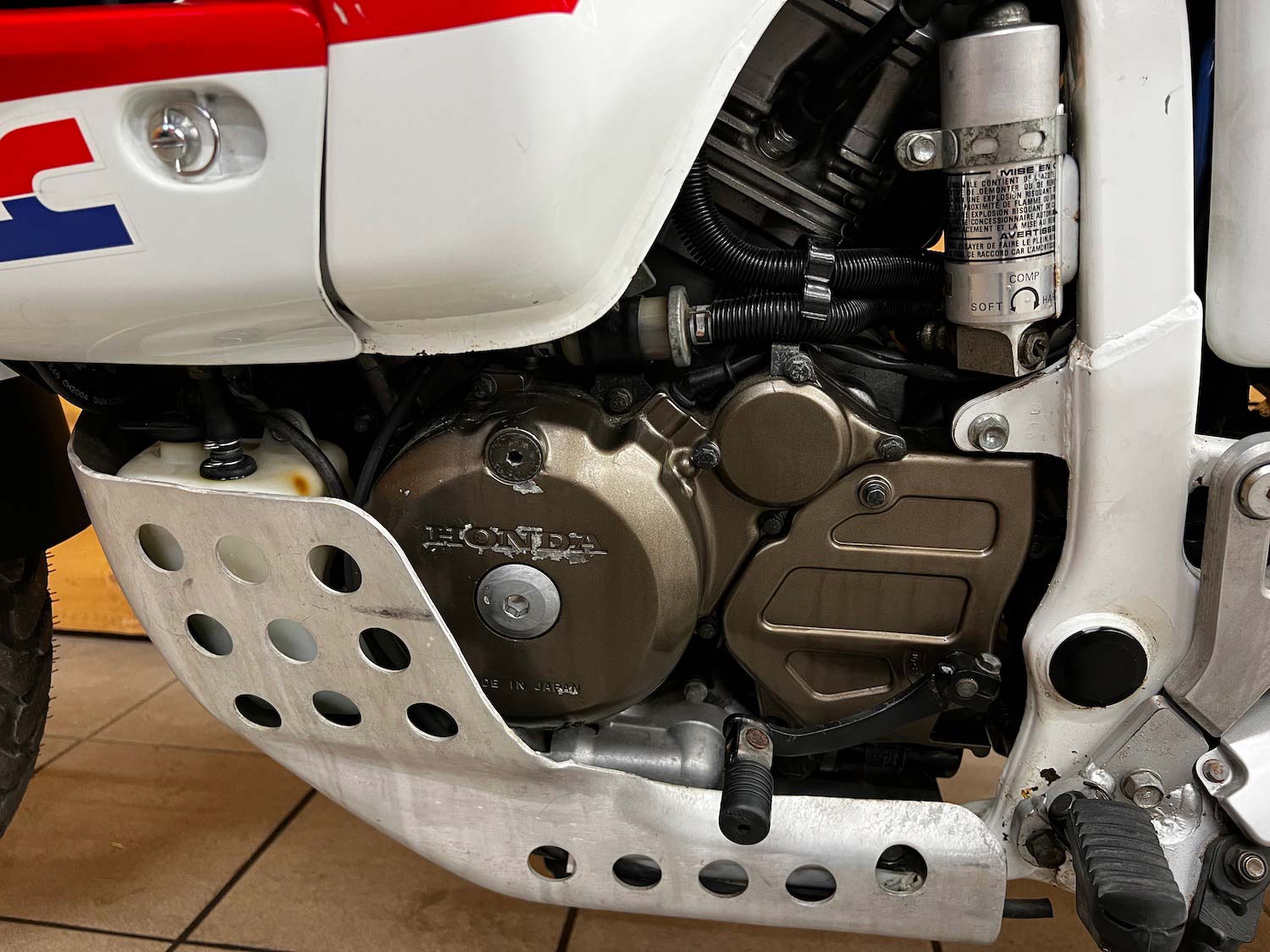 Honda_Africa_Twin_Cezanne_classic_motorcycle_2-153.jpg