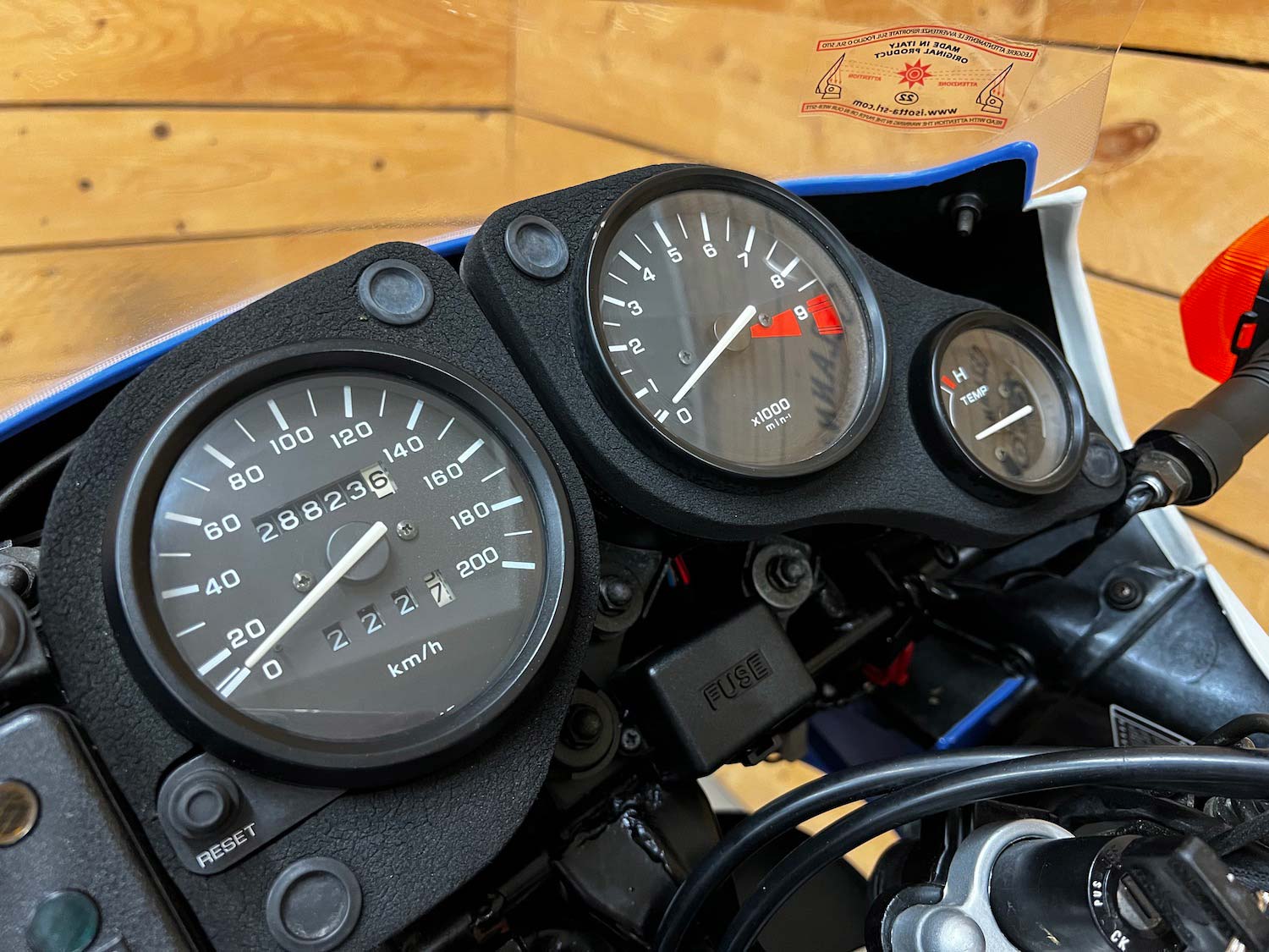 Honda_Africa_Twin_Cezanne_classic_motorcycle_5-153.jpg