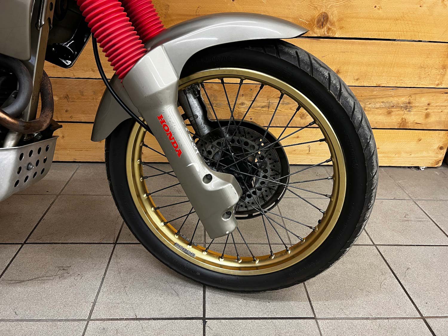 Honda_dominator_Cezanne_classic_Motorcycle_2-152.jpg