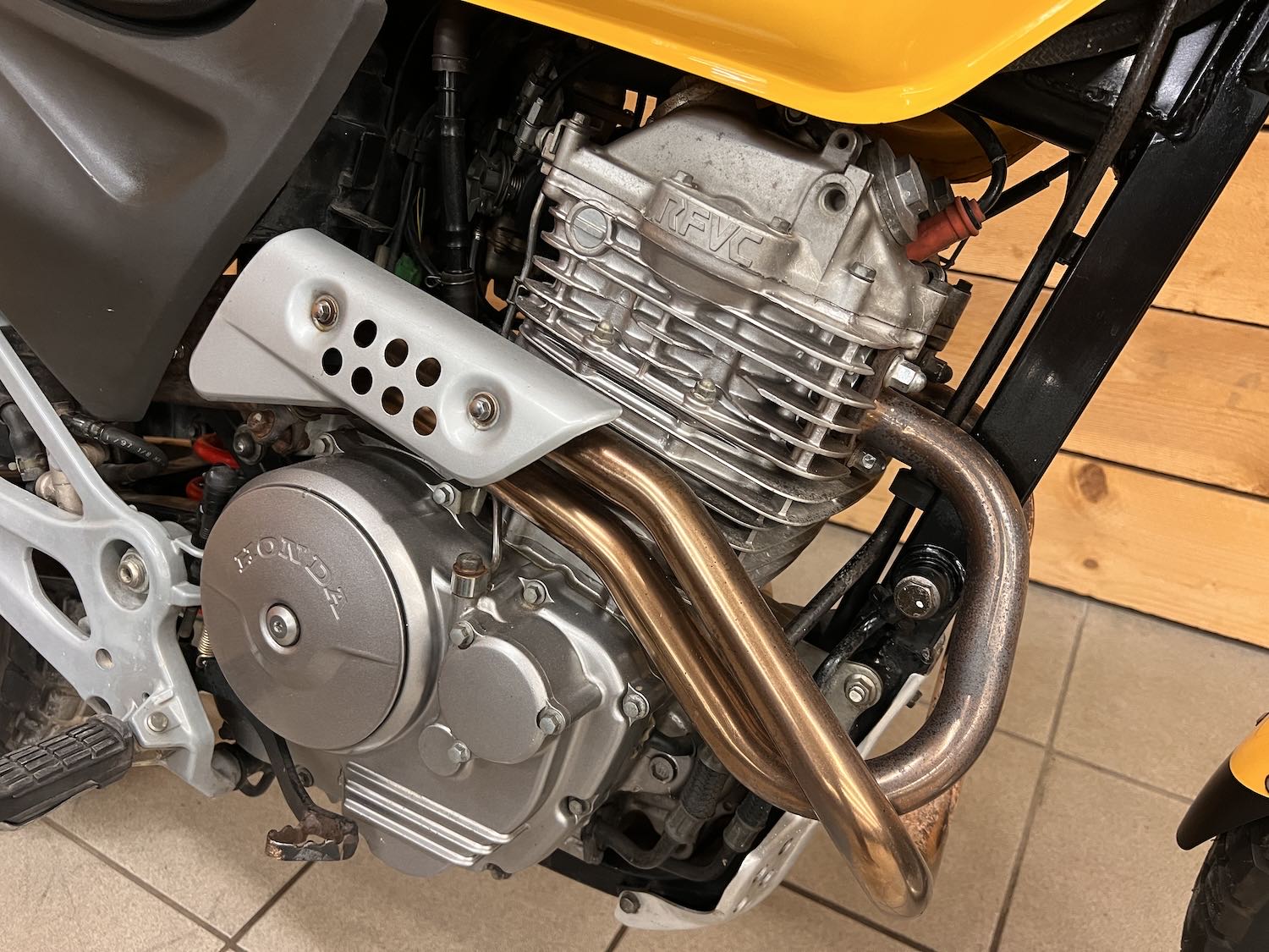 Honda_slr_650_Cezanne_classic_2-178.jpg