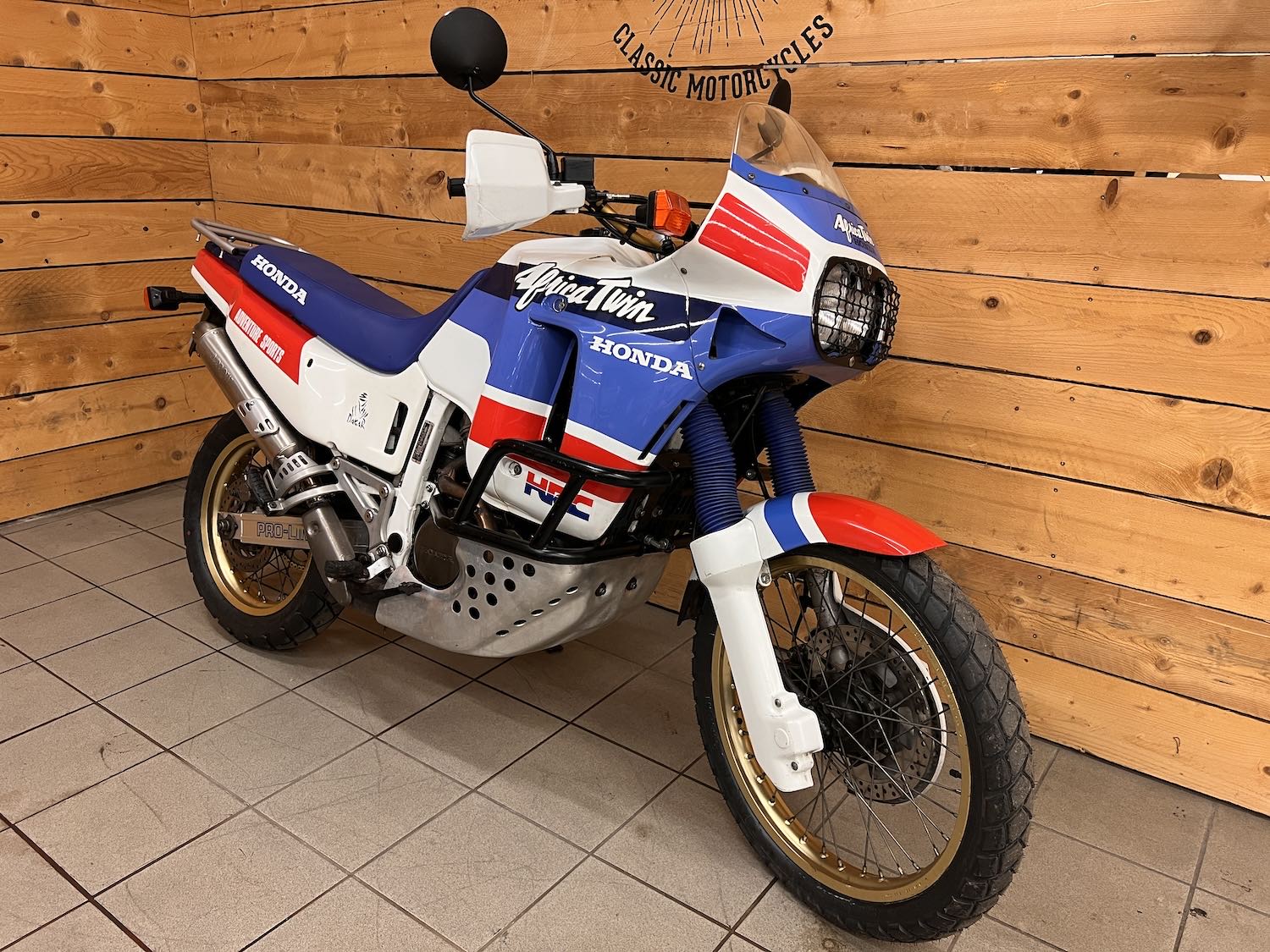 Honda_xrv_650_cezanne_classic_1-175.jpg