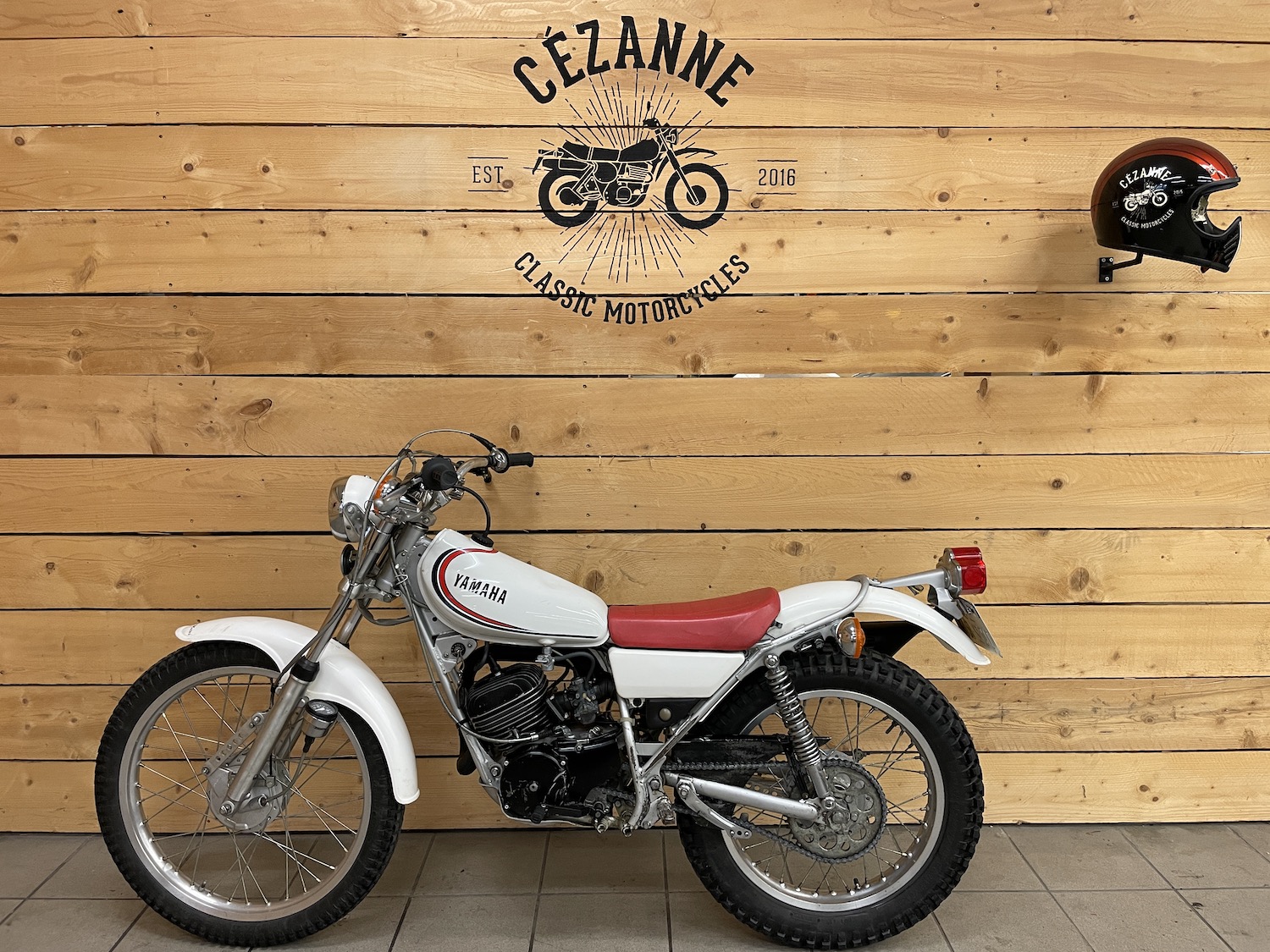 Yamaha_TY125_cezanne_classic_motorcycle_2-113.jpg