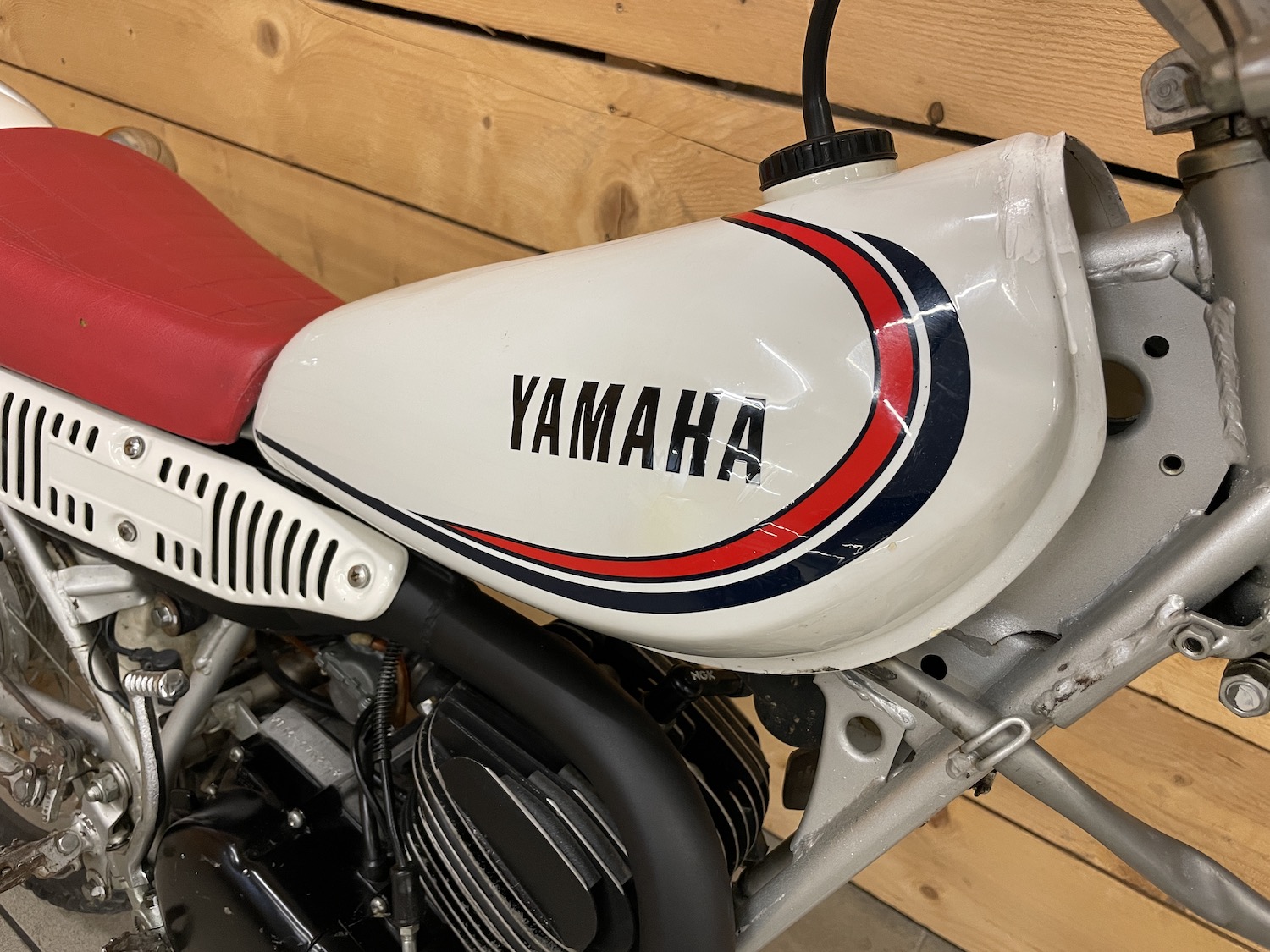 Yamaha_TY125_cezanne_classic_motorcycle_8-113.jpg