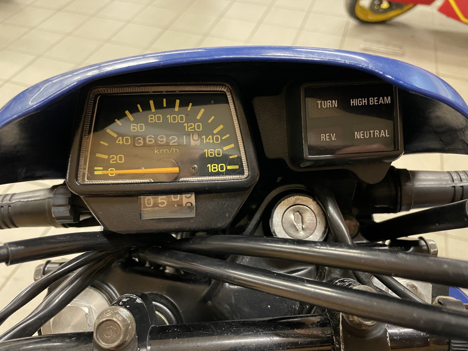 Yamaha_XT600e_4-110.jpg