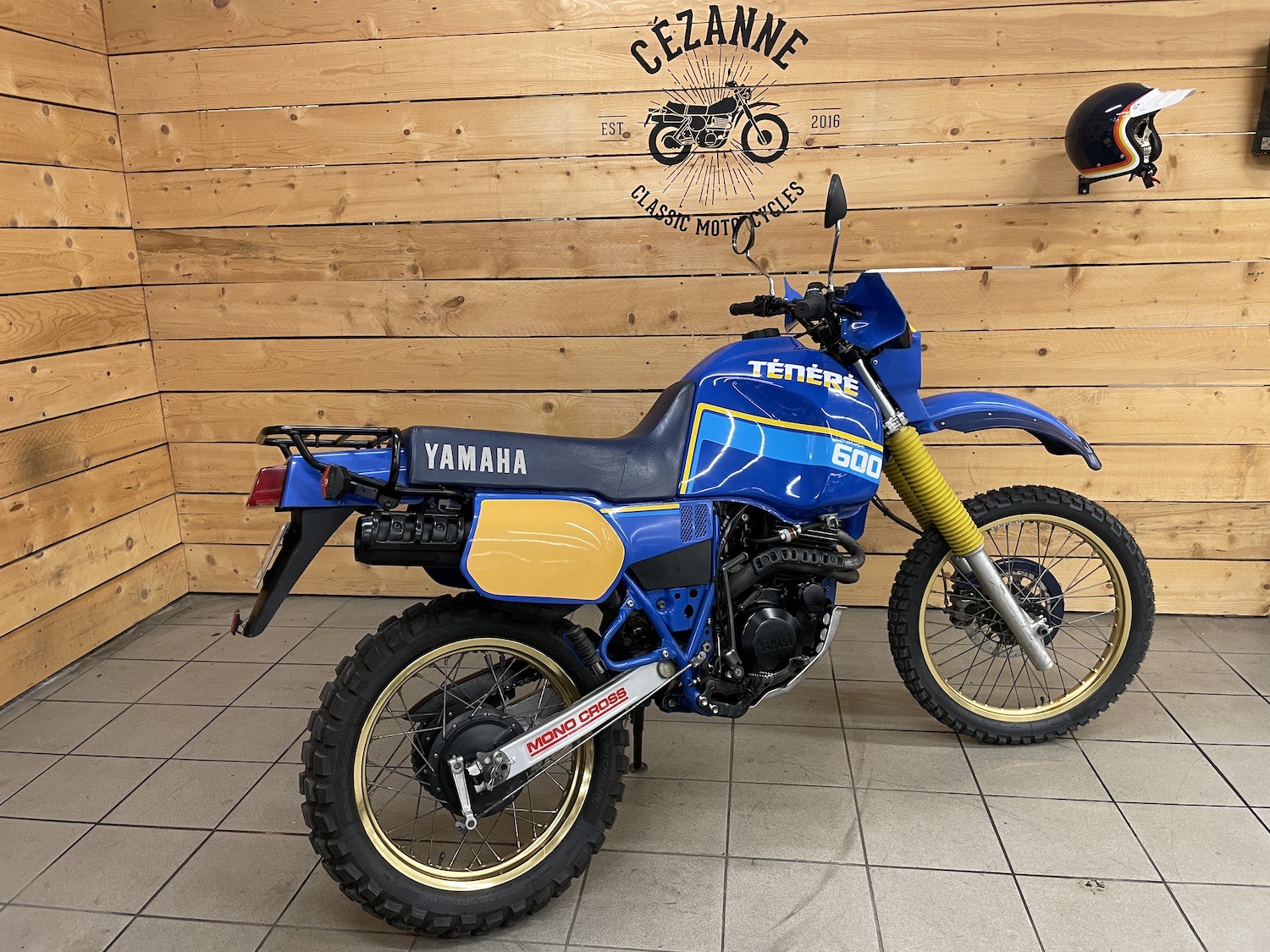 Yamaha_XT_600Z_Tenere_cezanne_classic_motorcycles_10-119.jpg
