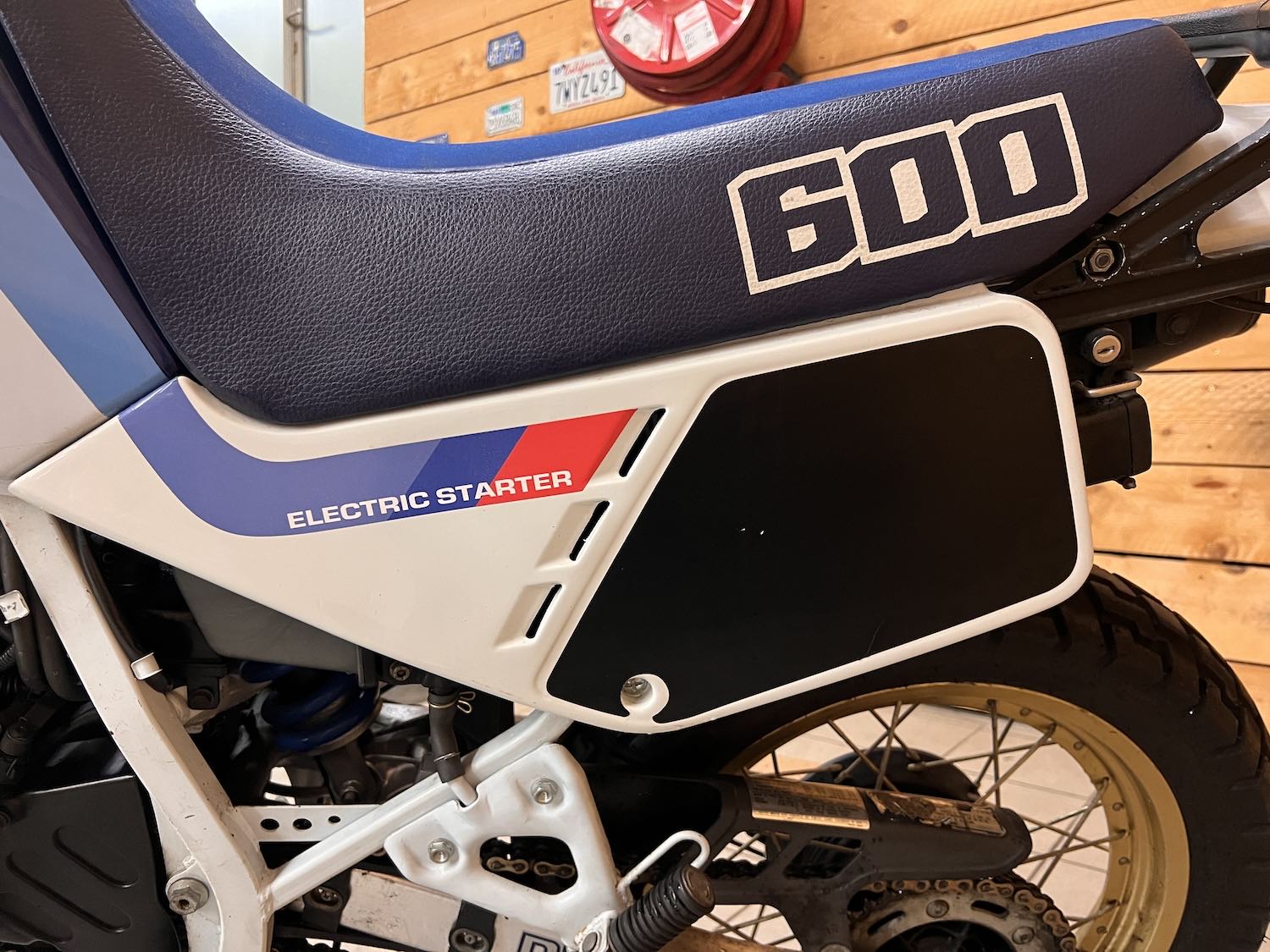 honda_xl600_cezanne_classic_5-180.jpg