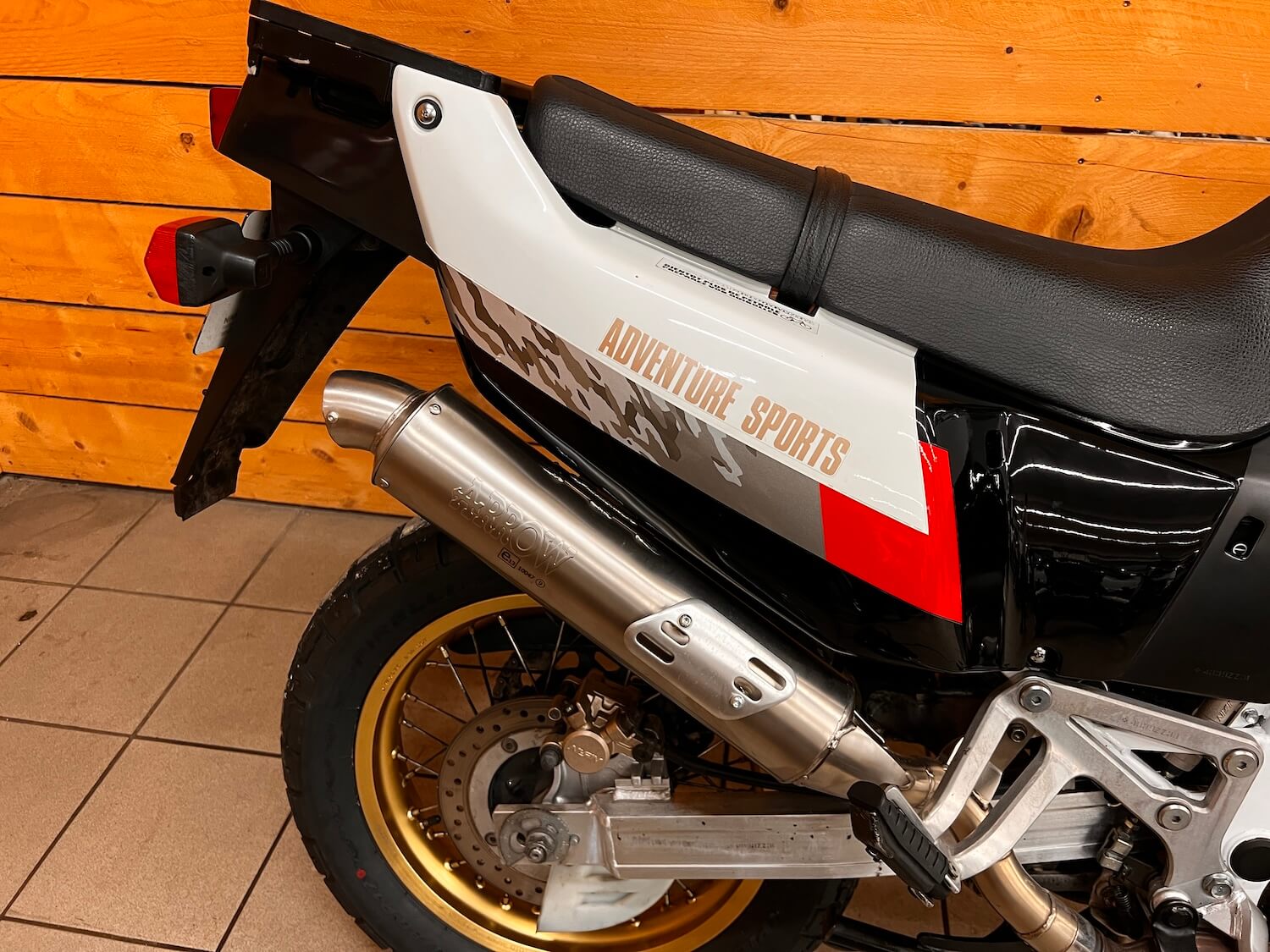 honda_xrv750_cezanne_classic_1-190.jpg