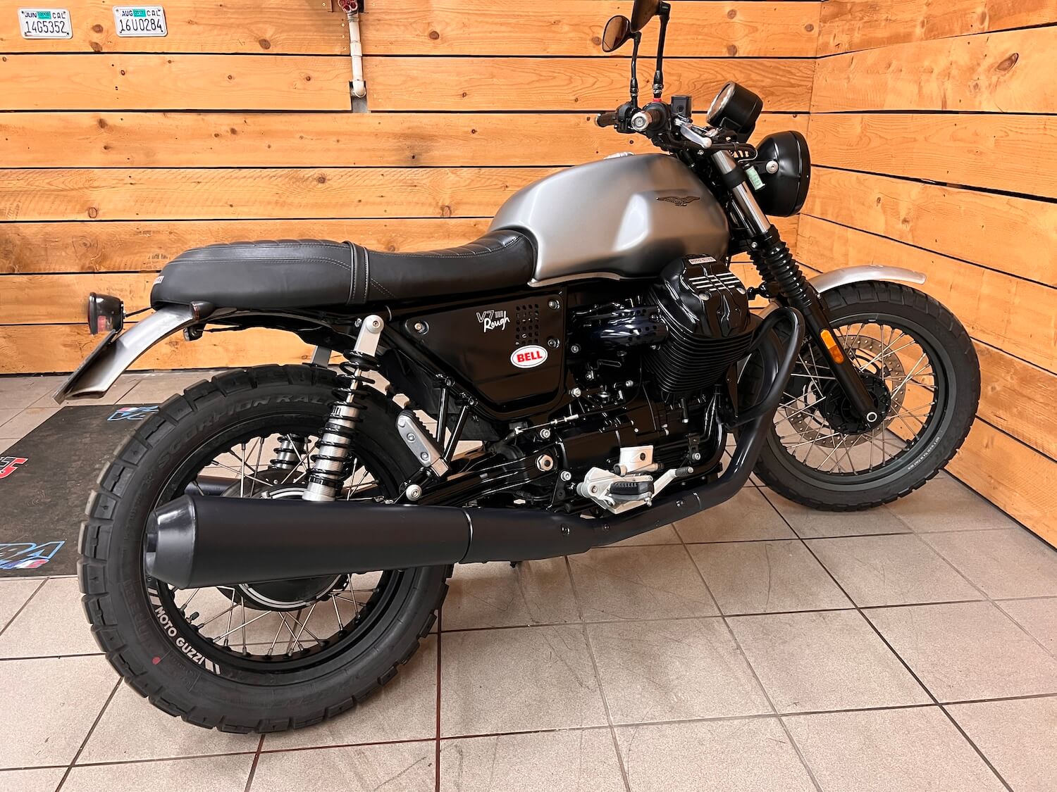moto_guzzi_v7_Cezanne_classic_10-192.jpg