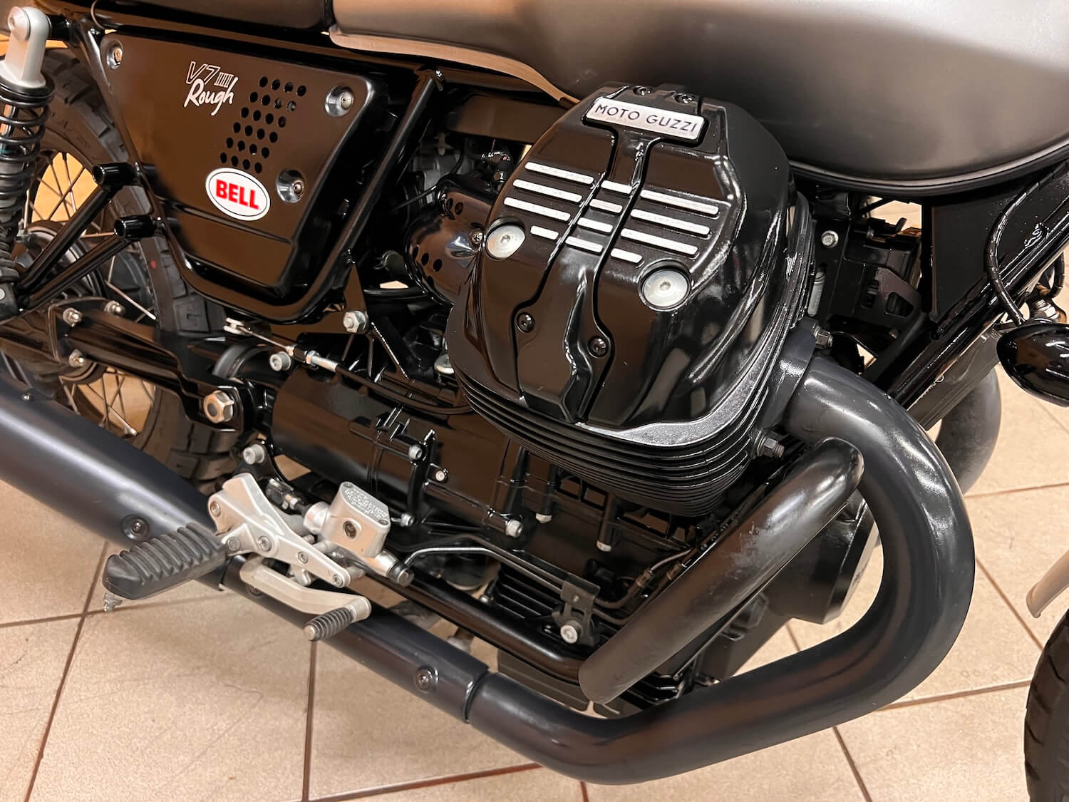 moto_guzzi_v7_Cezanne_classic_7-192.jpg